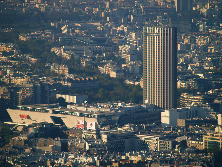 Hôtel Concorde Lafayette by Cesar Serrano