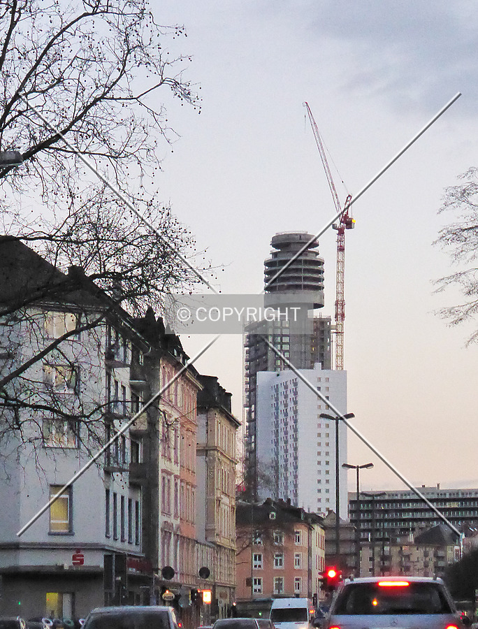 Henninger-Turm by Nephilim