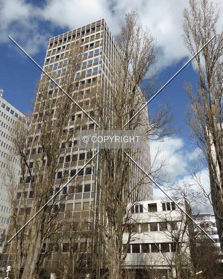 Theodor-Heuss-Allee 110 by Nephilim