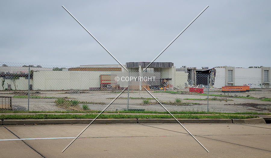 Jamestown Mall by Ryan Hildebrand