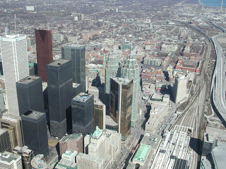 Royal Bank Plaza, South Tower by Pedro Marcelino