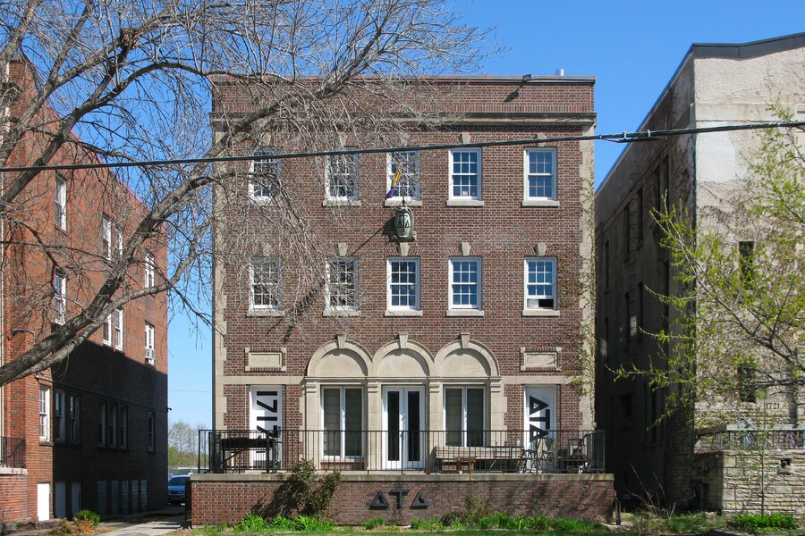 Delta Tau Delta Fraternity House