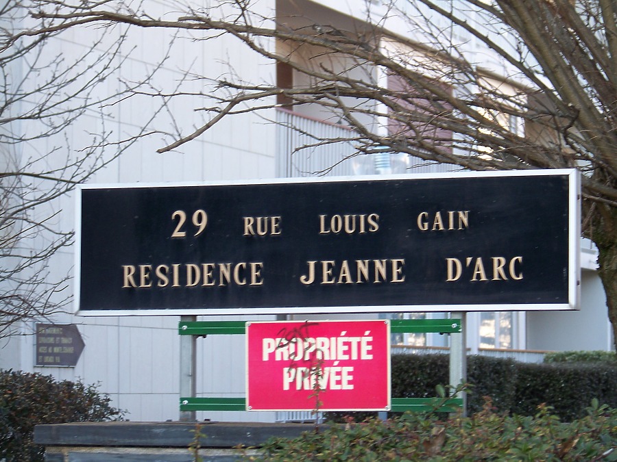 Résidence Jeanne d'Arc by Florian Barbier