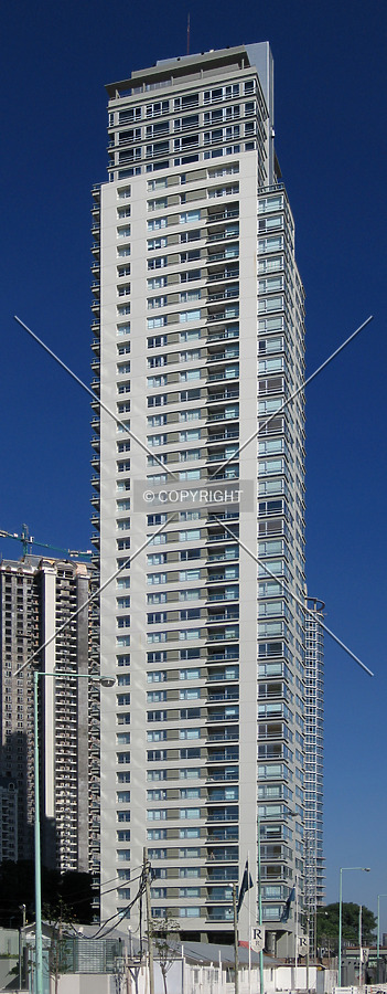 Torre del Boulevard by Maximiliano Buono