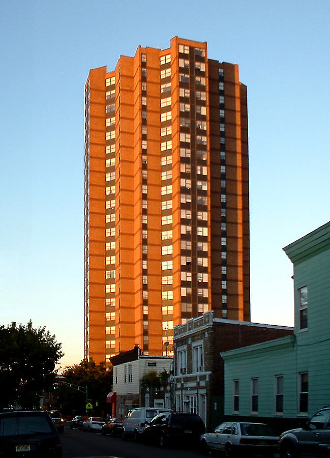 Bella Vista Apartments by John Cahill