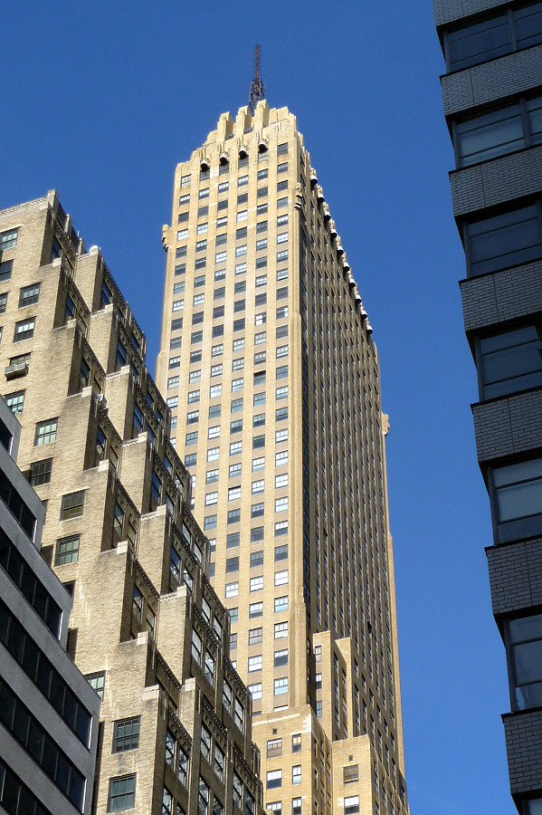 Chanin Building by Nate Lindsey