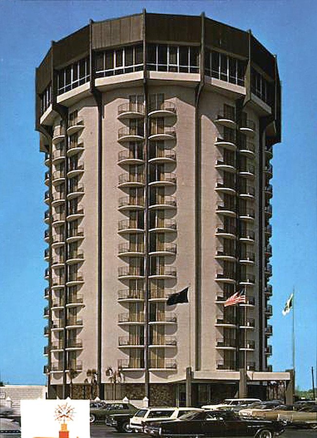 Holiday Inn Riverview Hotel by Curt Teich & Co.