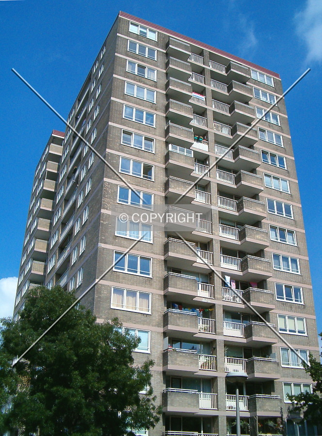 Vanekerstraat 129-363 by René Hogendijk