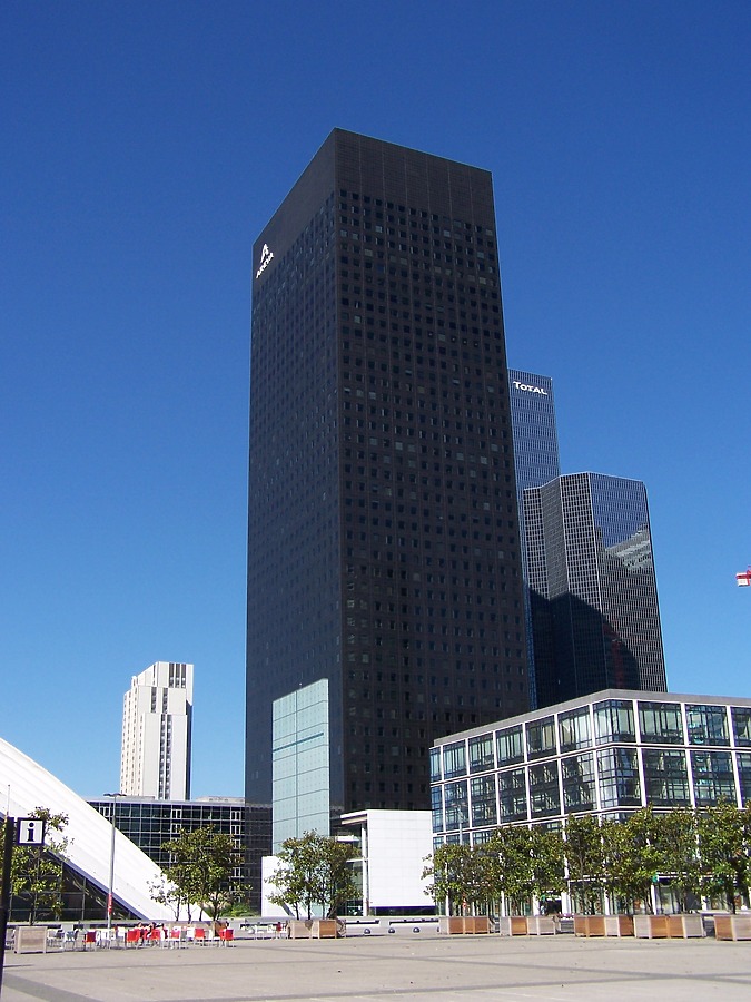 Tour Areva by Florian Barbier