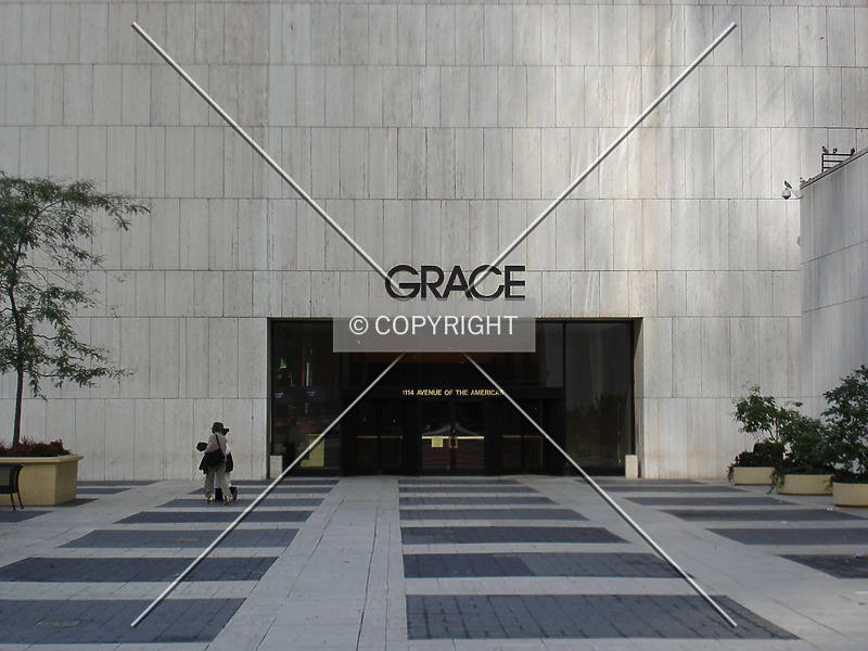 Entrance on the 6th Avenue plaza