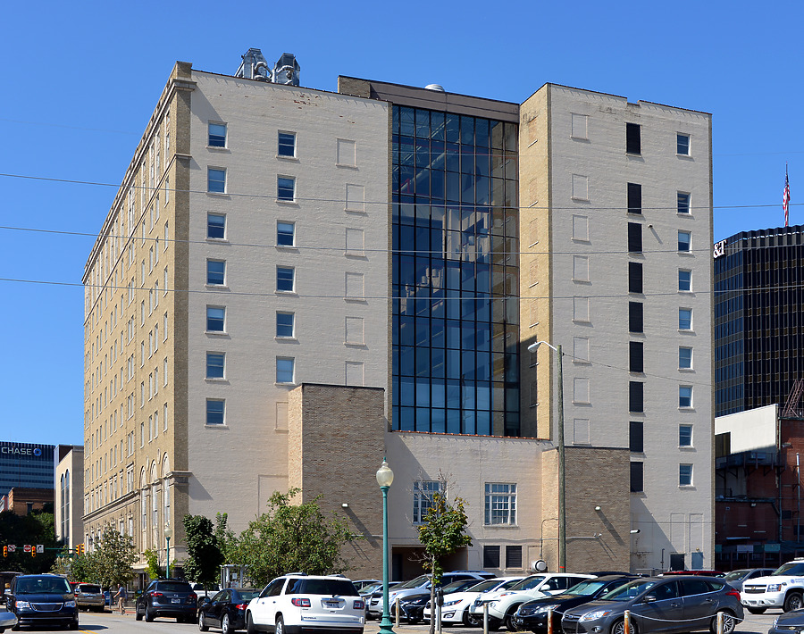 405 Capitol Street by John W. Cahill