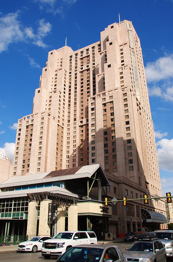 Marriott Rivercenter by Brian LoBue