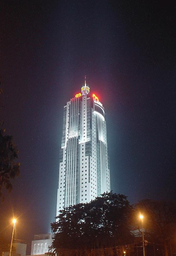 AmBank Tower by Edmund Teo