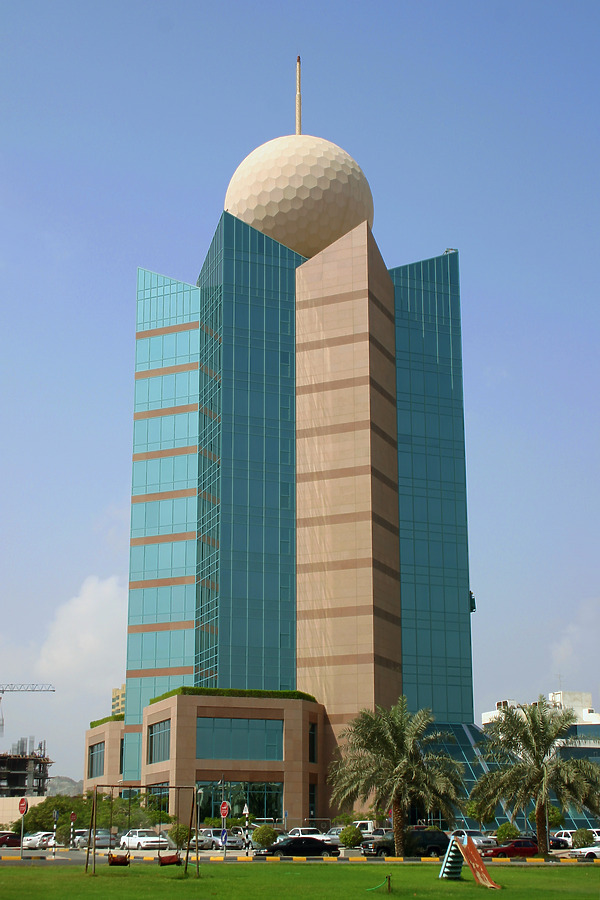 Etisalat Tower by Michiel van Dijk