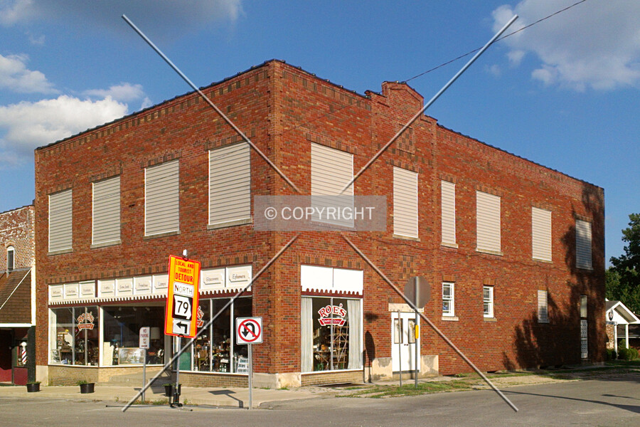 322 Broadway Street