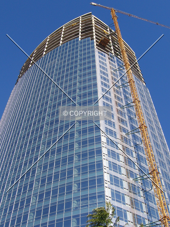 Torre Repsol YPF by Maximiliano Buono