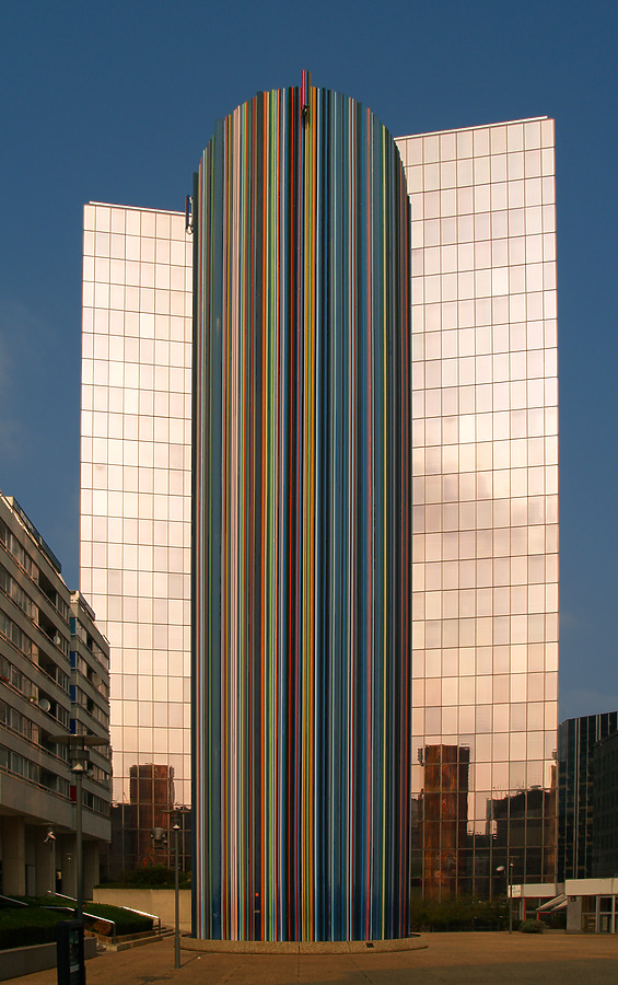 Tour Manhattan by Cesar Serrano