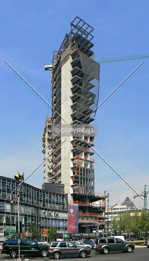 Plaza Residences by Luis Ibáñez