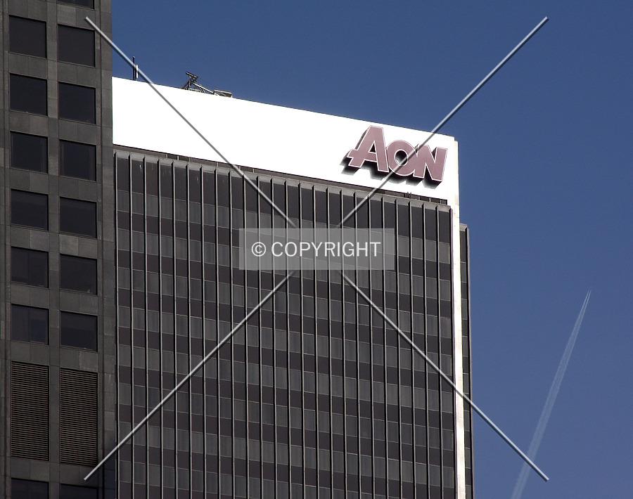 Aon Center by Chris Patriarca