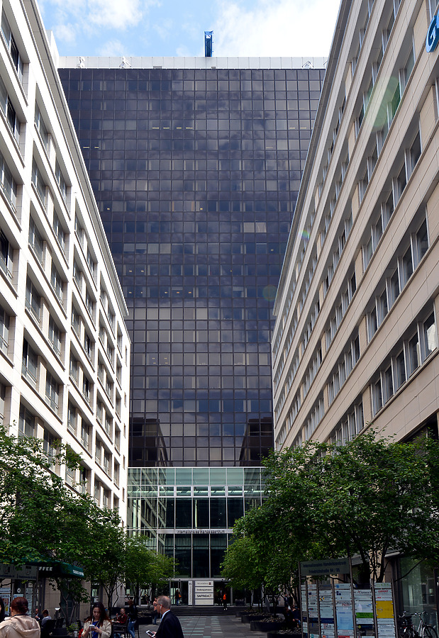 Internationales Handelszentrum Berlin by John W. Cahill