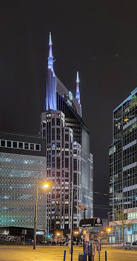 AT&T Building by Ryan Hildebrand
