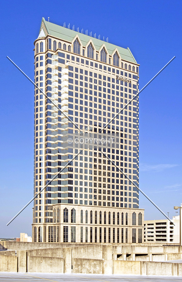 100 North Tampa by Jorge Molina