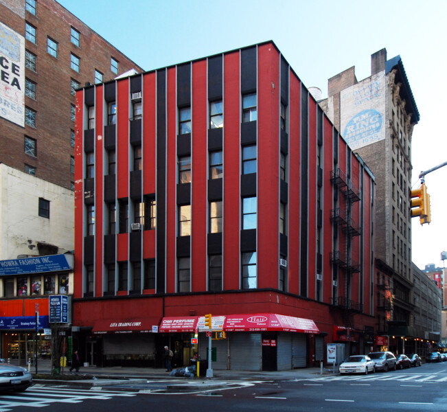 1158 Broadway