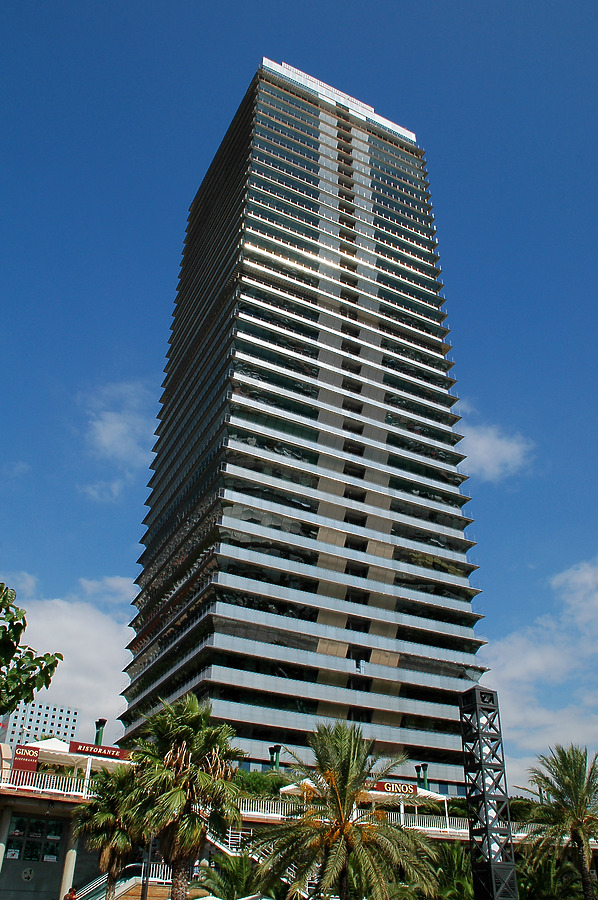 Torre Mapfre by John Bek