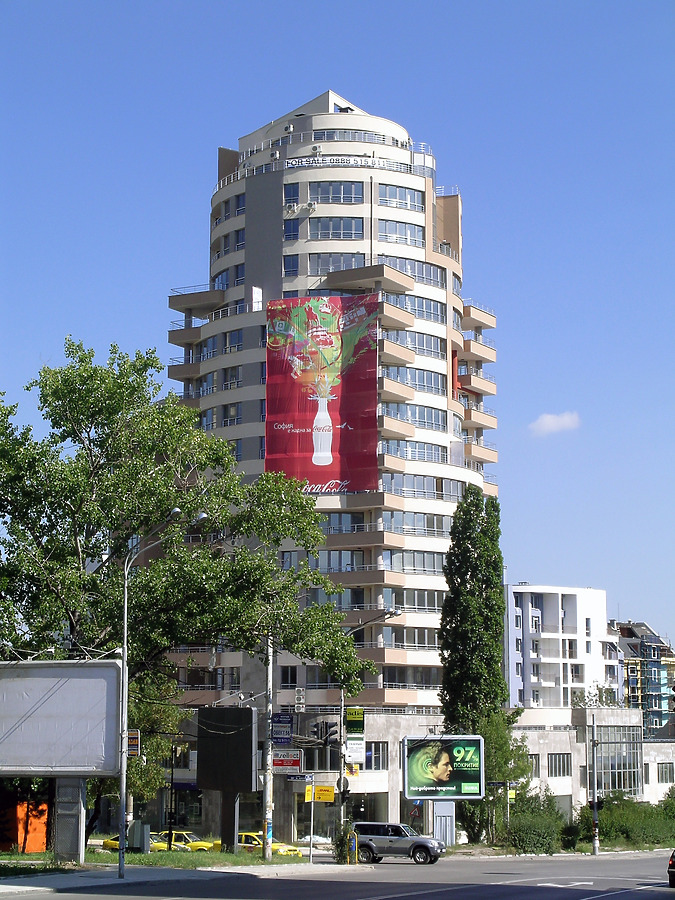 Park Residence by Kaloian