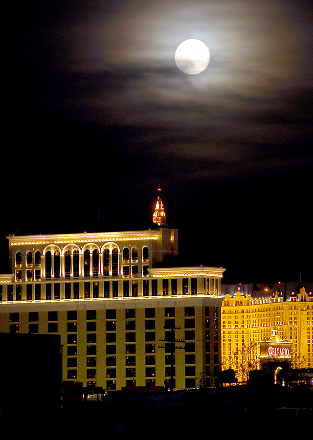 Bellagio Resort & Casino by Jim Schwartz