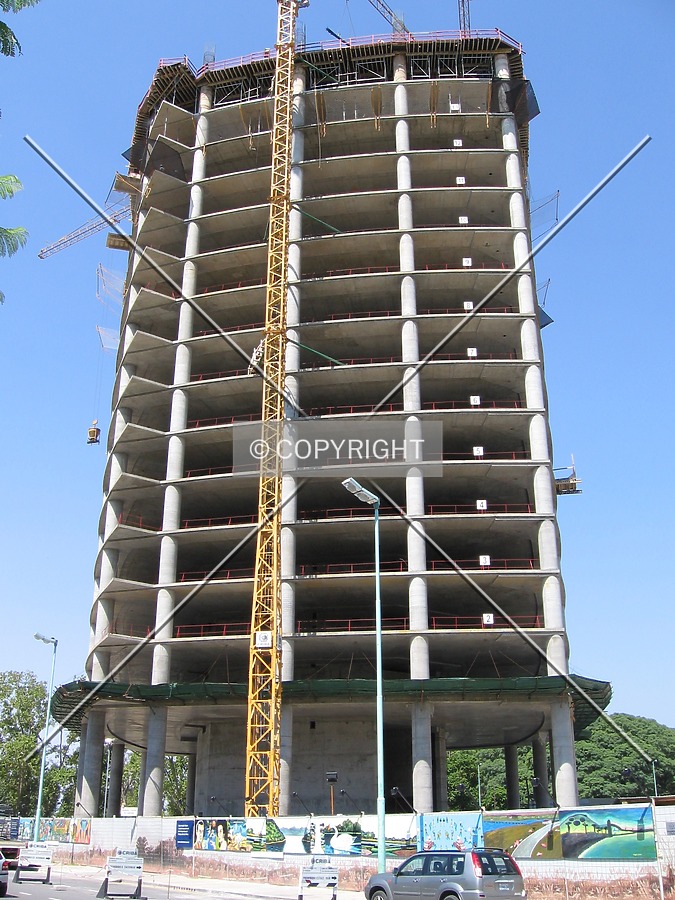 Torre Repsol YPF by Maximiliano Buono