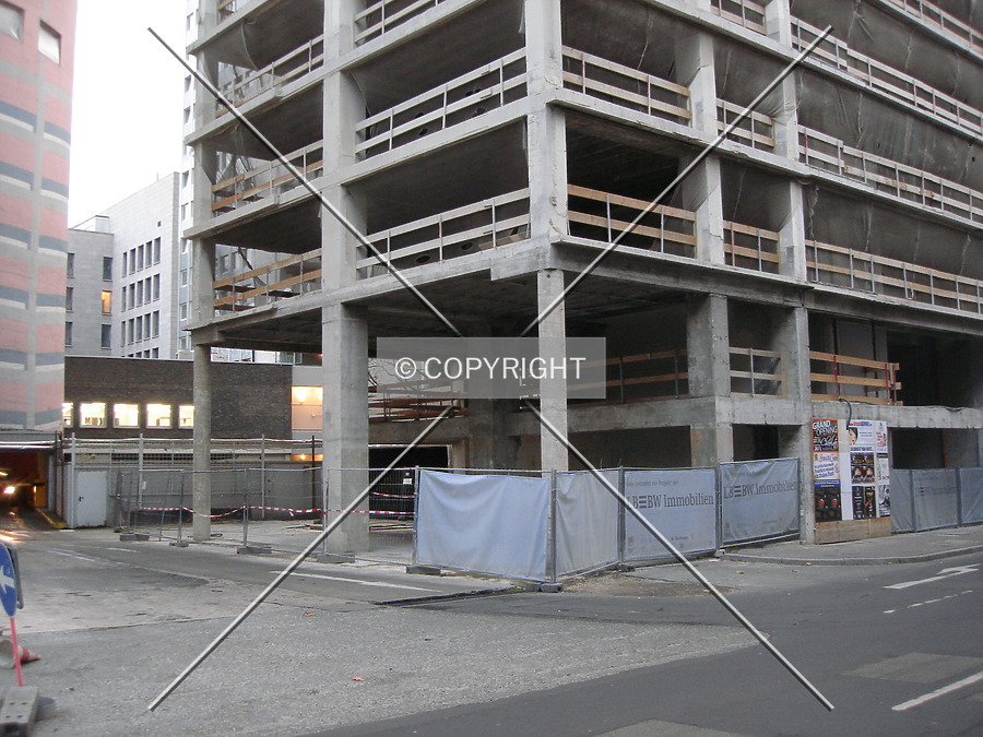 Turm Center by Nephilim