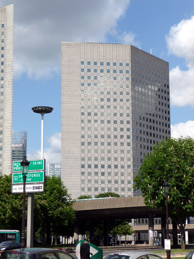 Tour Voltaire by Nate Lindsey