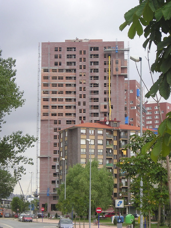 Torre IX by Mikel Allende