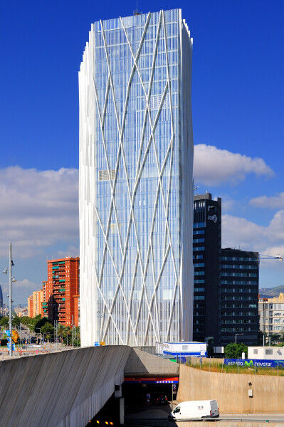 Torre Diagonal Zero Zero