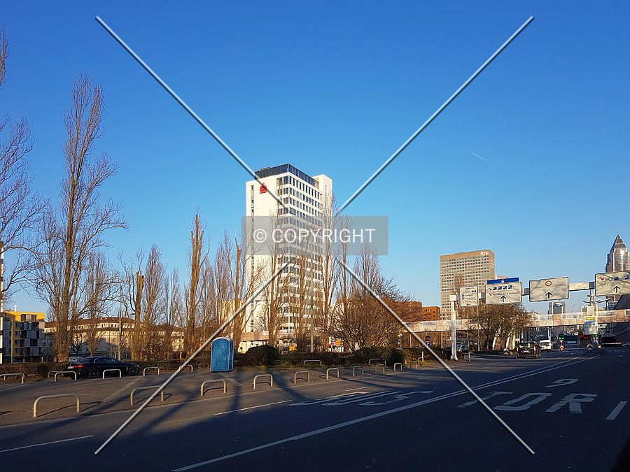 Sparkassen Informatik Hochhaus by Nephilim