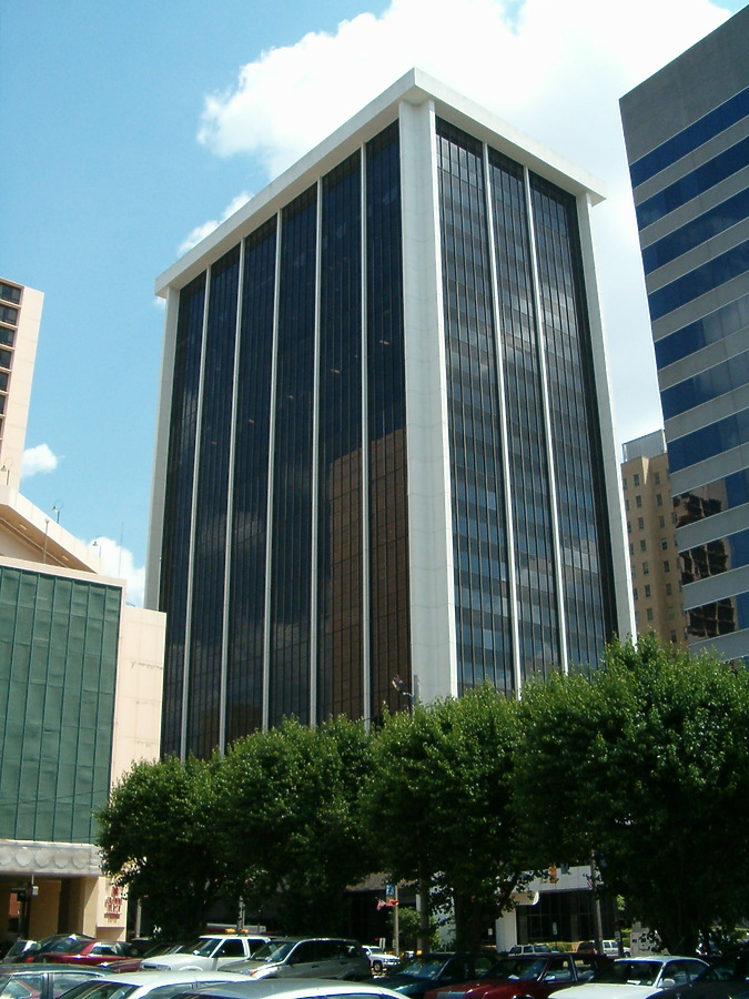 Regions Plaza by Rodney Gunn