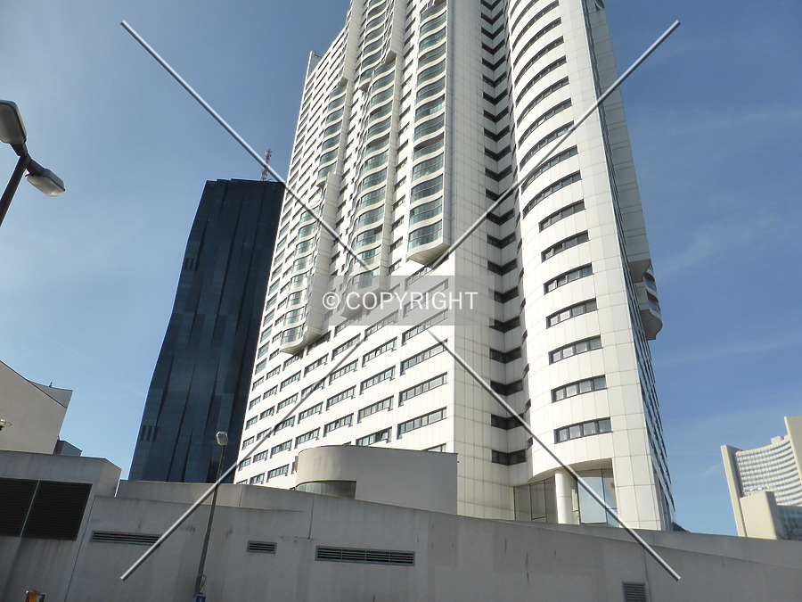 Hochhaus Neue Donau by Nephilim