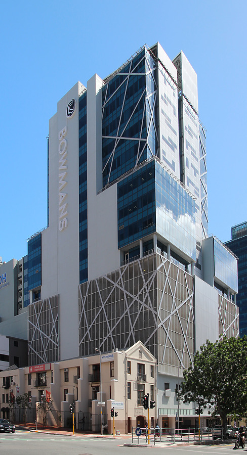 Bowman Gilfillan building by Kjetil Balog