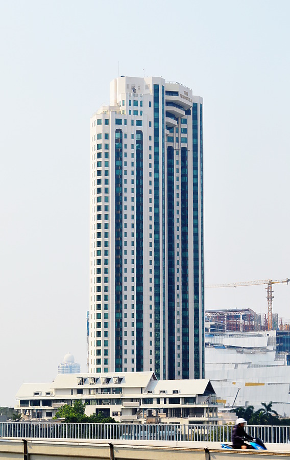 The Peninsula Bangkok Hotel by Huopa