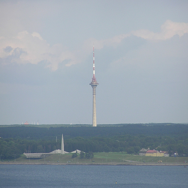 Tallinna Teletorn by Tomi Eronen