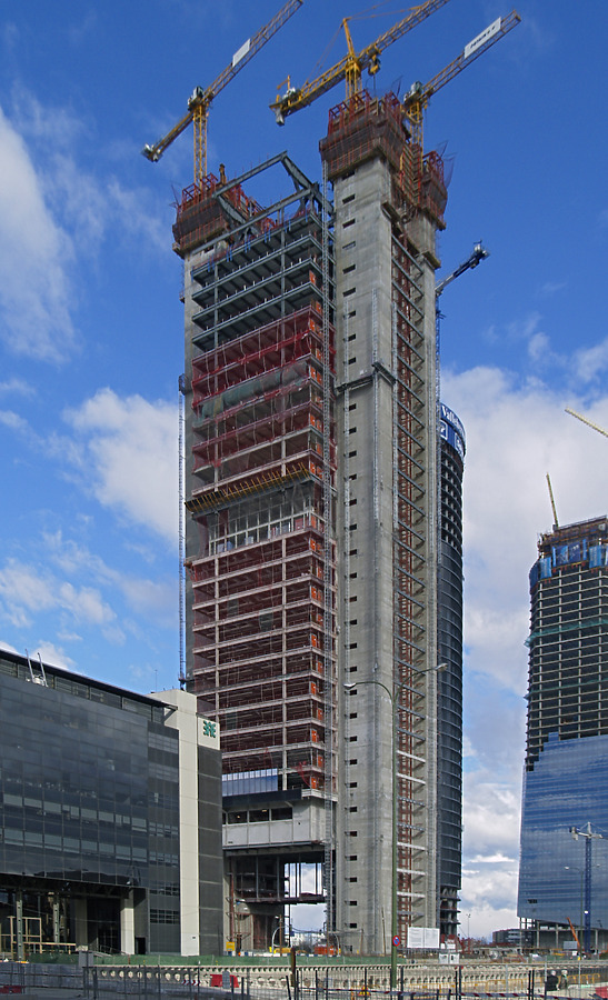 Torre Caja Madrid by Cesar Serrano