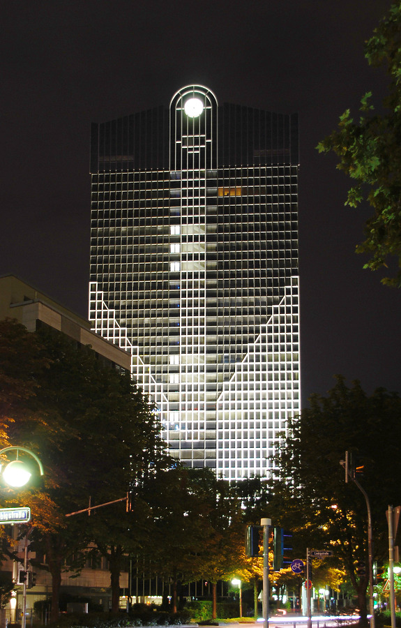 Rhein-Main-Center by Huopa