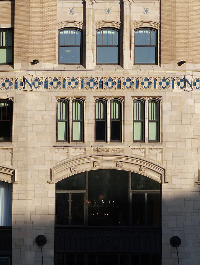 Metropolitan Building by Nate Lindsey