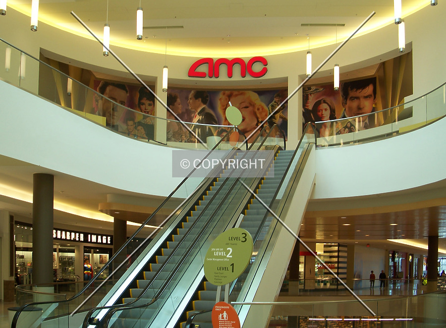 Chesterfield Mall by Ryan Hildebrand