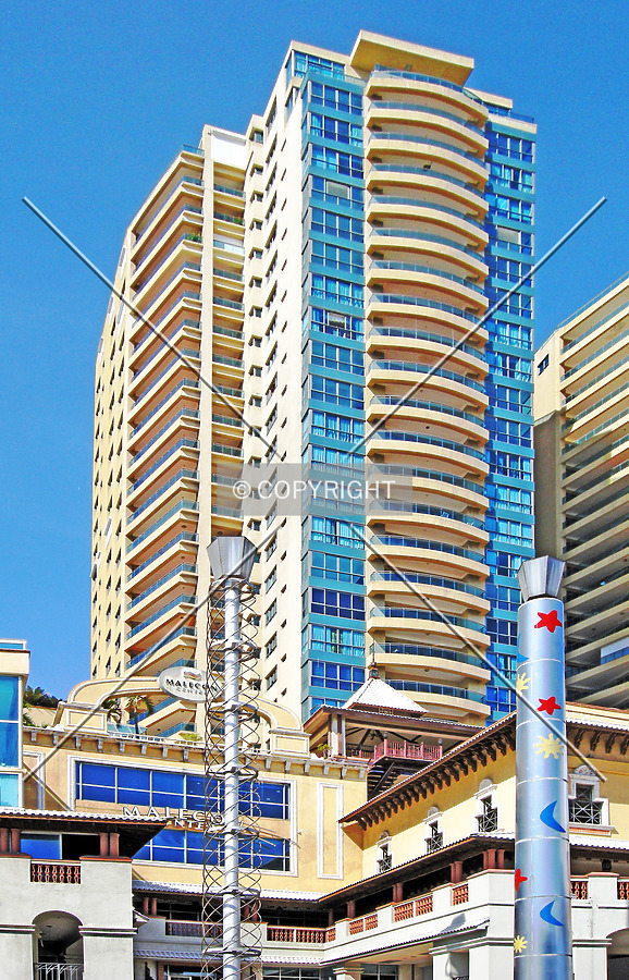 Malecon Center 2 by Jorge Molina