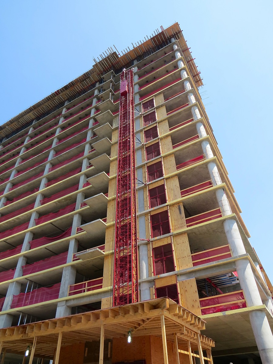 Vantage Oak Park by James Peacock