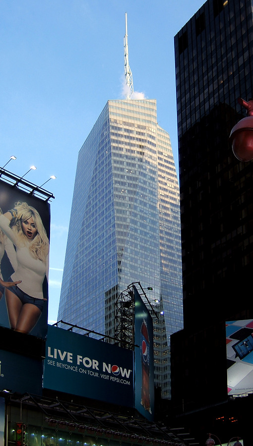 Bank of America Tower by John Cahill