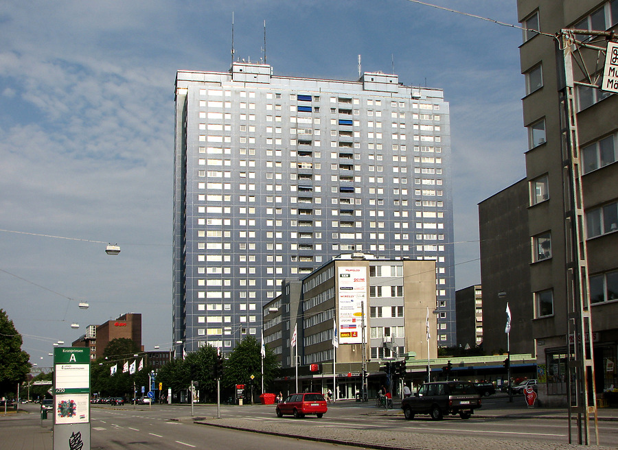 Kronprinsen by Kjetil Balog