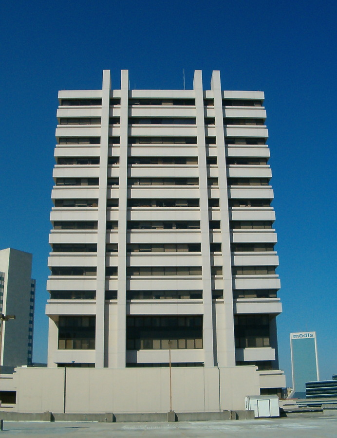 Baptist Medical Pavilion by Rodney Gunn
